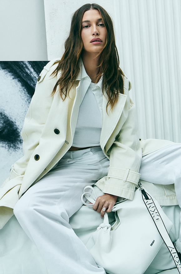 DKNY 브랜드 소개에 대한 대표 이미지